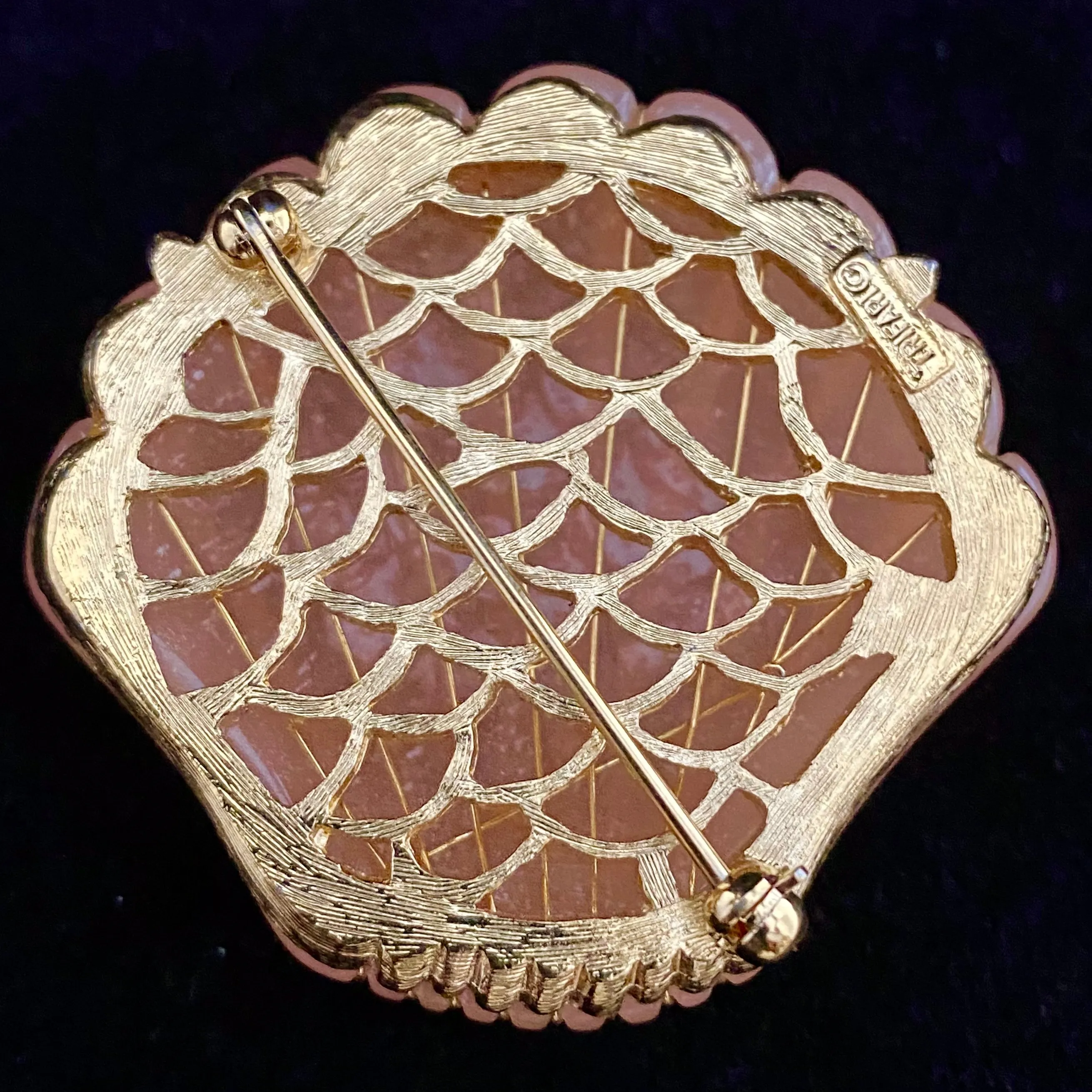 1980s Trifari Shell Brooch