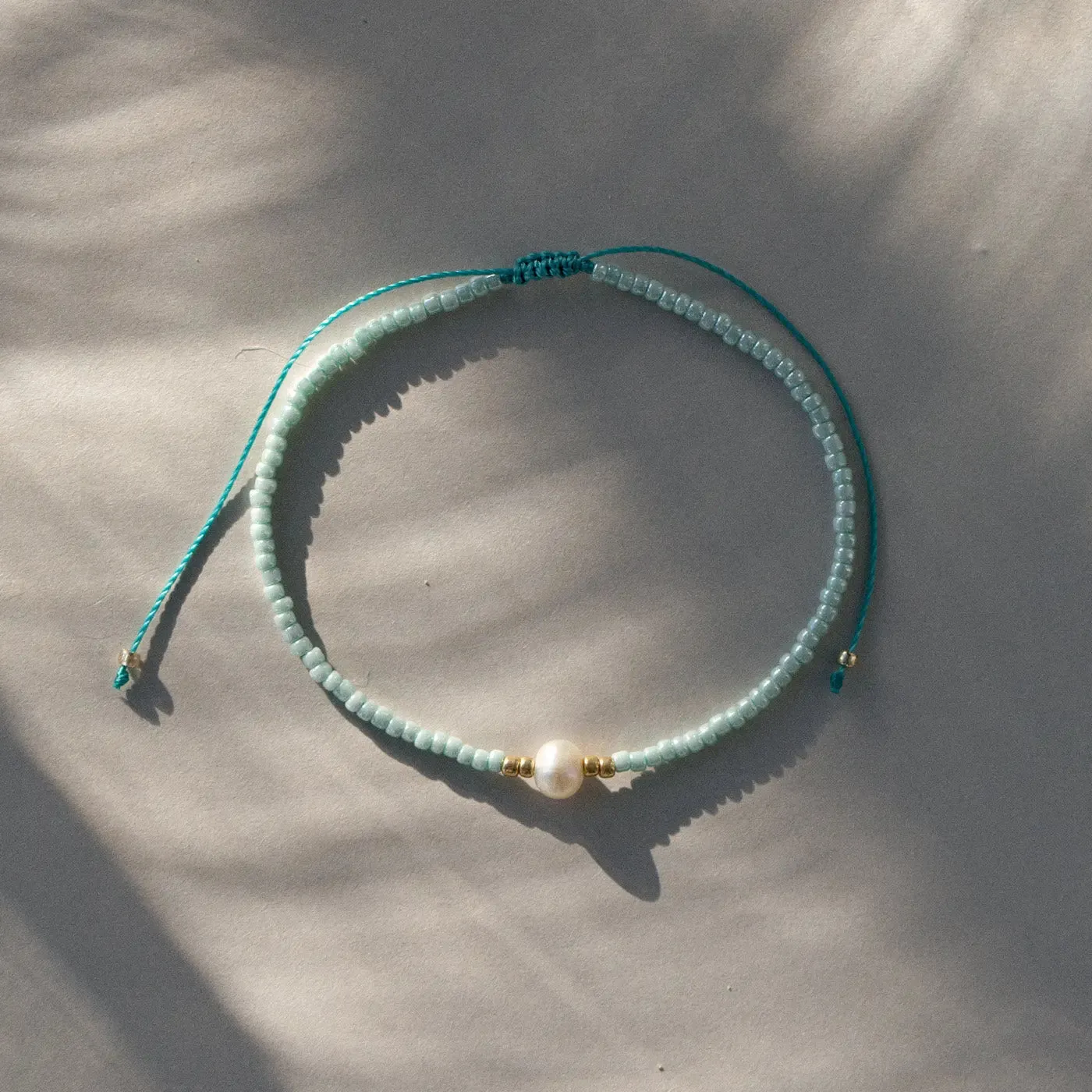 Alba - Bead with Pearl Macrame Bracelet