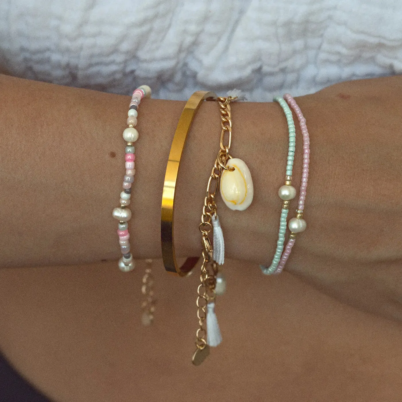 Alba - Bead with Pearl Macrame Bracelet
