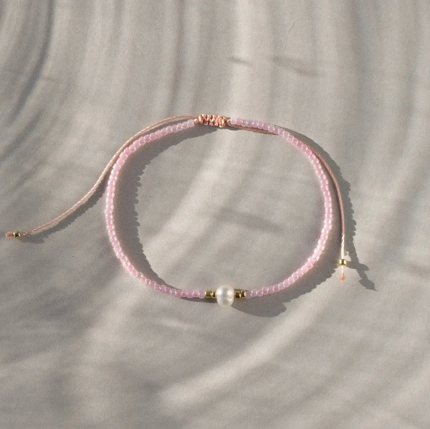 Alba - Bead with Pearl Macrame Bracelet
