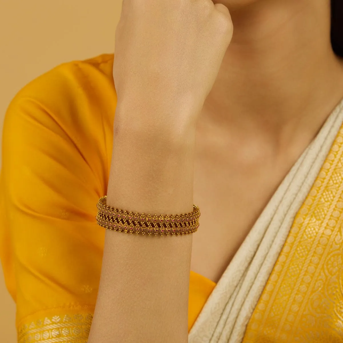 Antique Bangle 165539