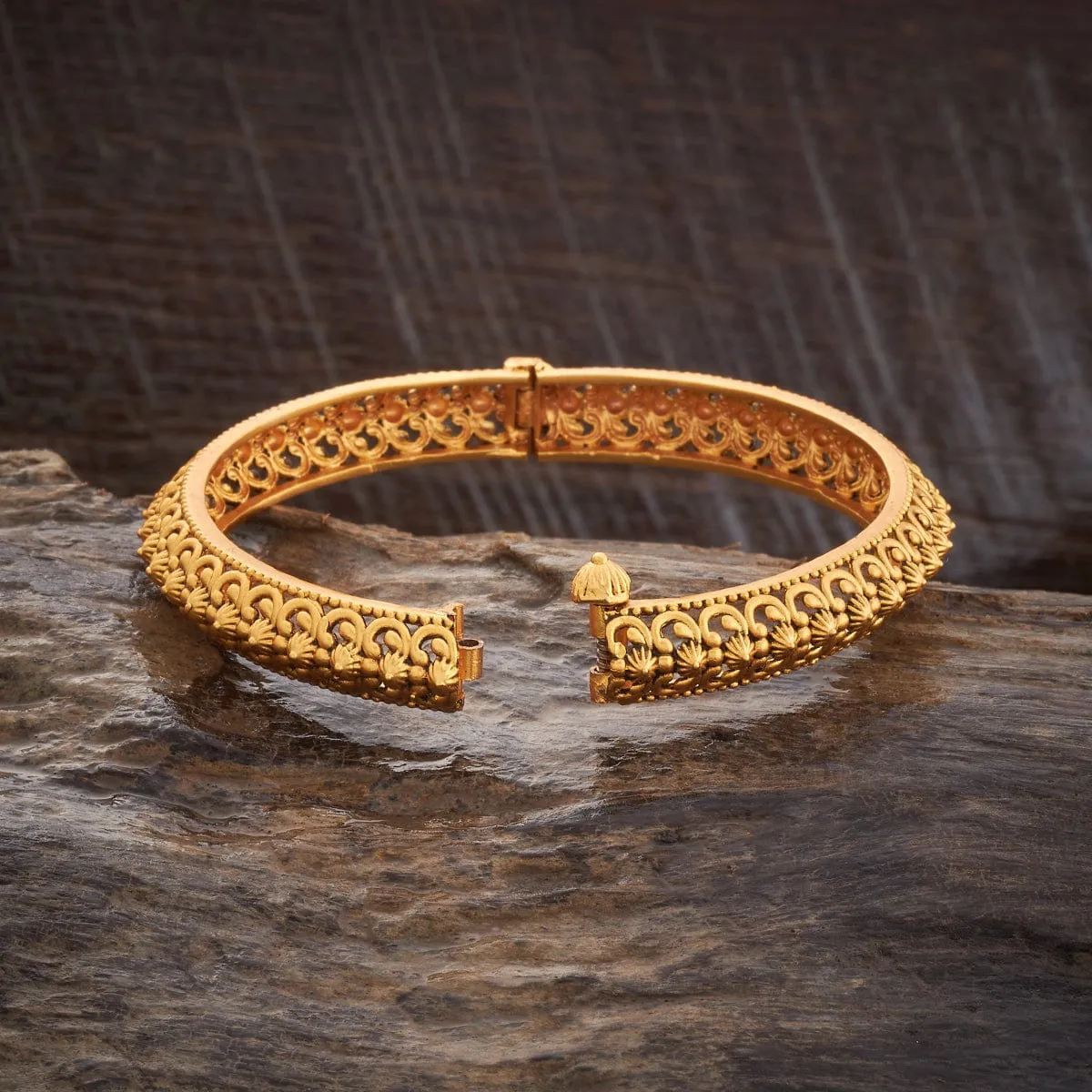 Antique Bangle 167508