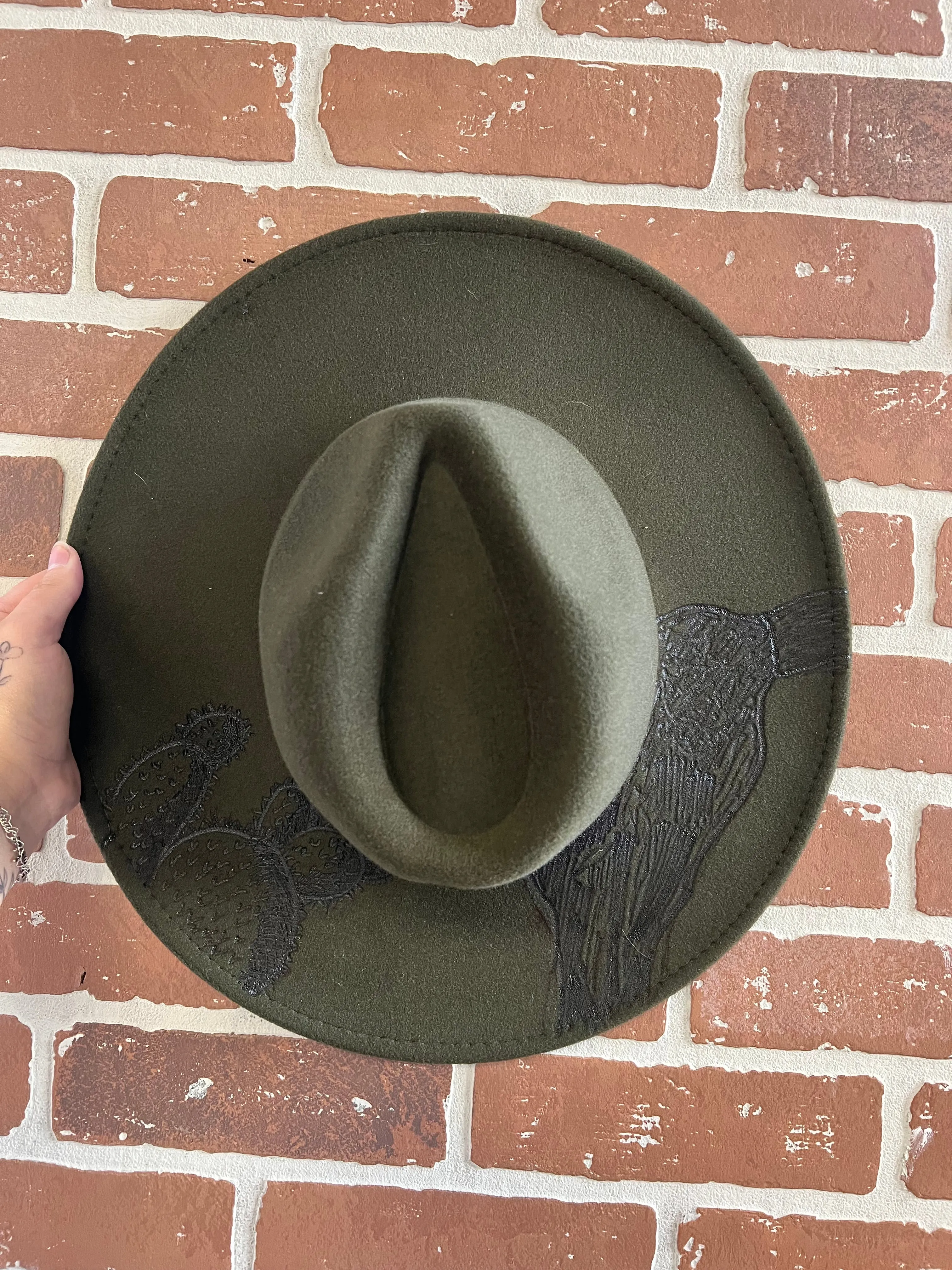 Bull Skull   Cactus Burnt Hat (Olive)