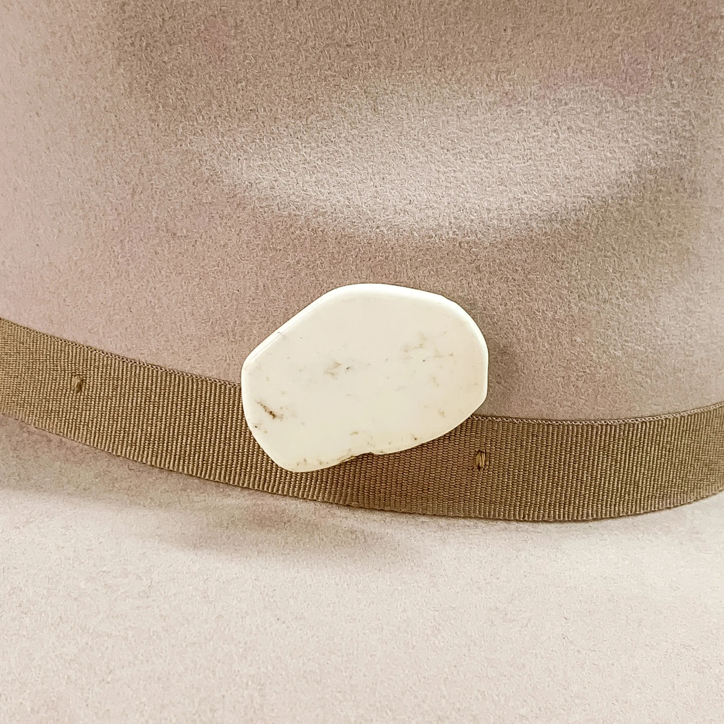 Faux Stone Slab Hat Pin in Ivory