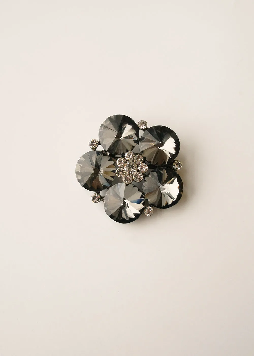 GILLY CRYSTAL FLOWER BROOCH