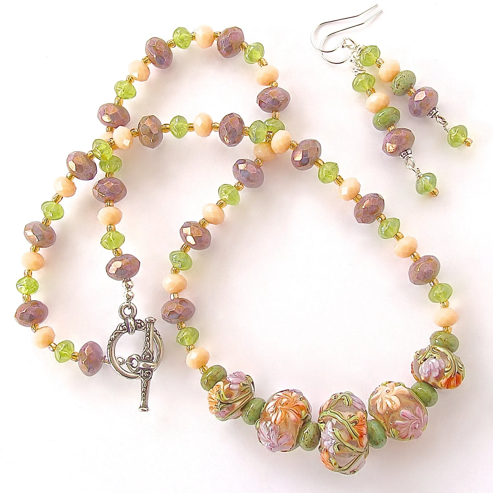 Louisa: Floral Beaded Necklace