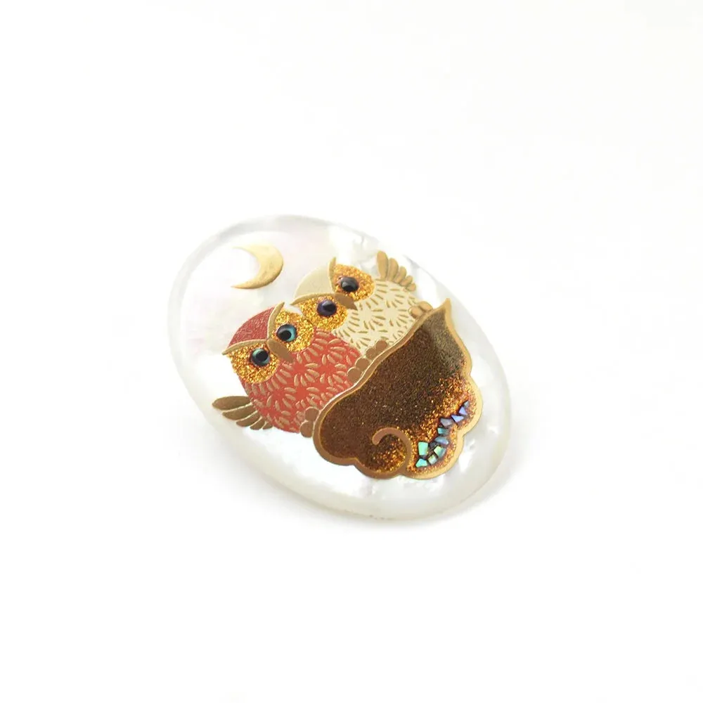 Maki-e Urushi Lacquer Brooch - White South Sea Pearl Shell / Owl -, Traditional Japanese Urushi Lacquer Jewelry
