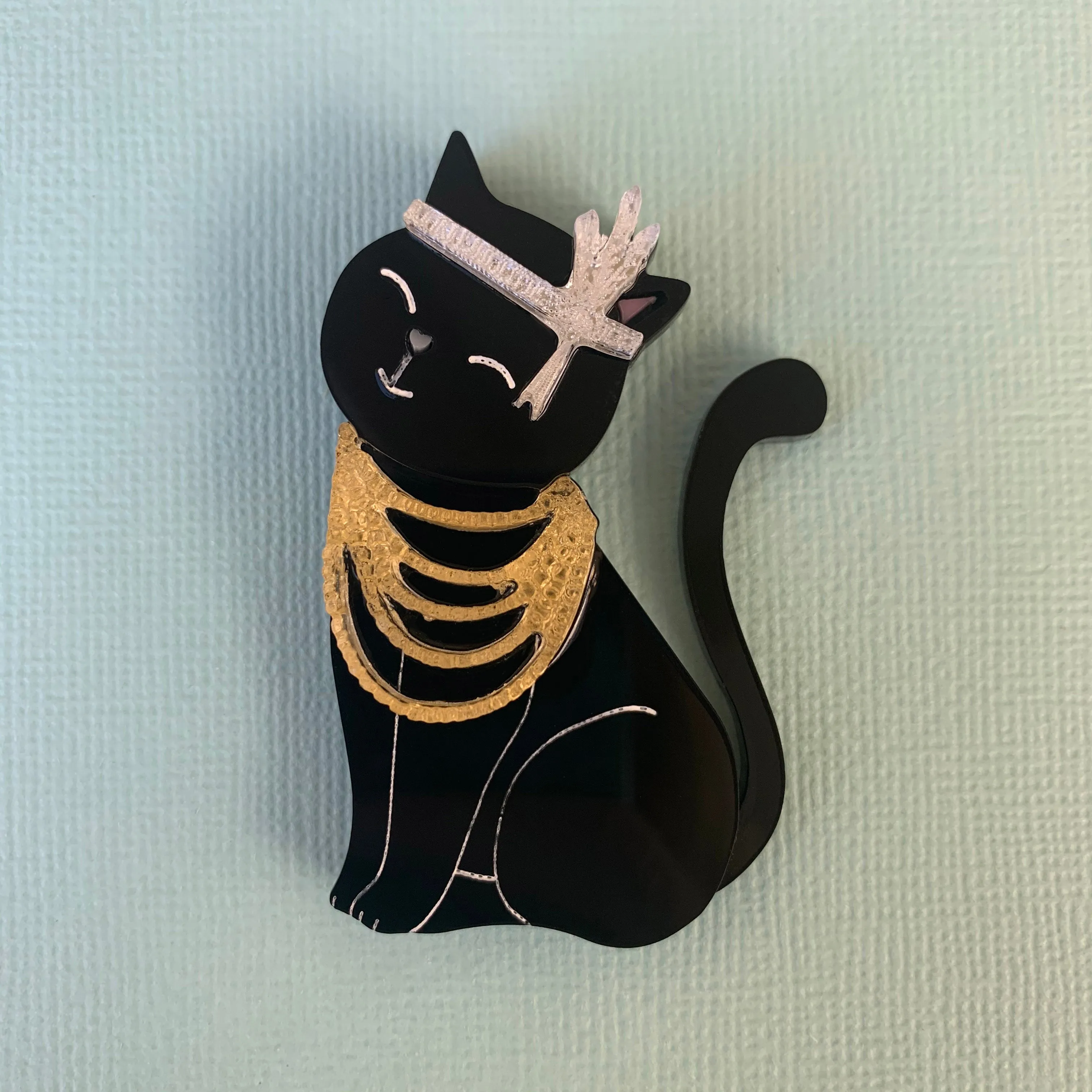 Mrs Catsby black kitty brooch