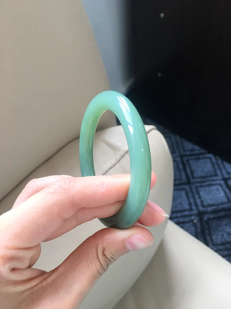Natural Jade Bangle Nephrite Bangle Internal Diameter 54mm NBE022