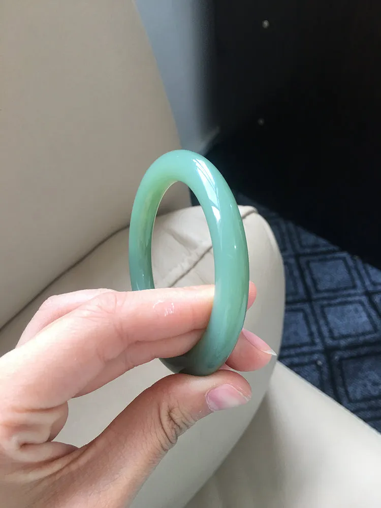 Natural Jade Bangle Nephrite Bangle Internal Diameter 54mm NBE022