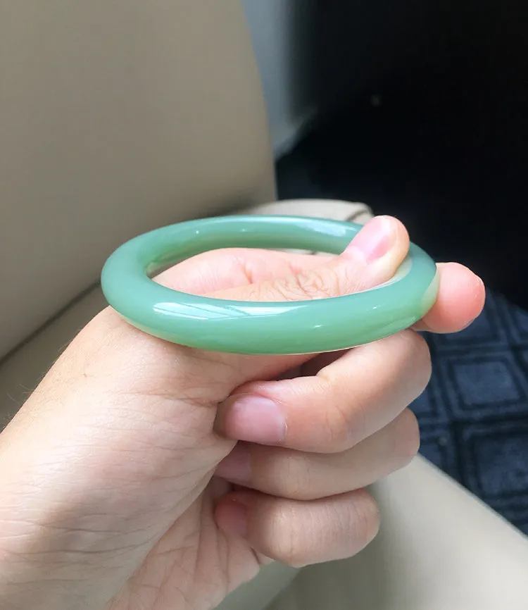 Natural Jade Bangle Nephrite Bangle Internal Diameter 54mm NBE022