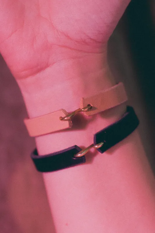 S HOOK CUFF