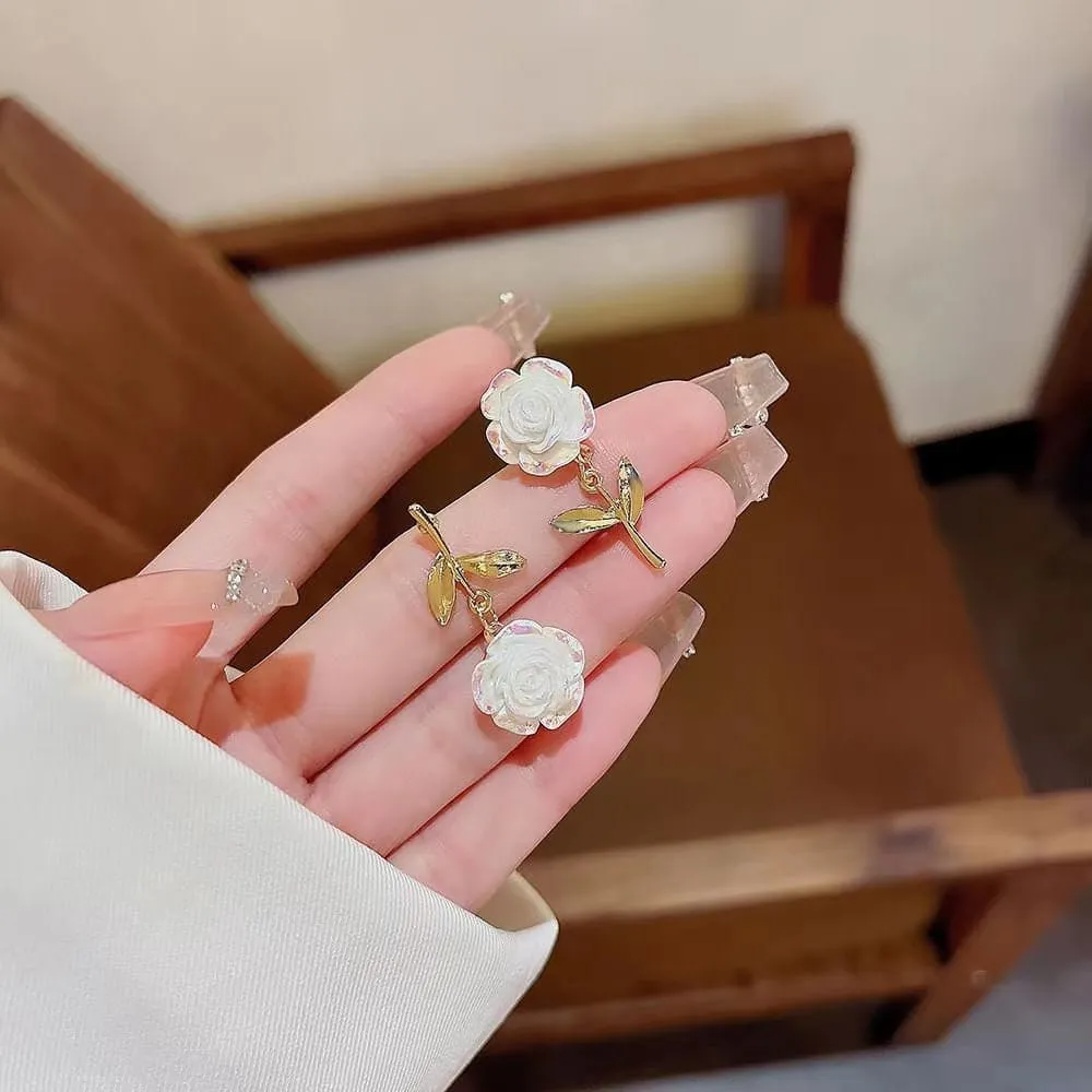 Sweet Resin White Flower Dangle Earrings