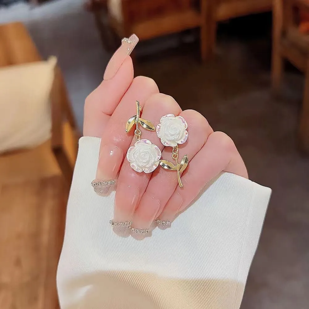 Sweet Resin White Flower Dangle Earrings