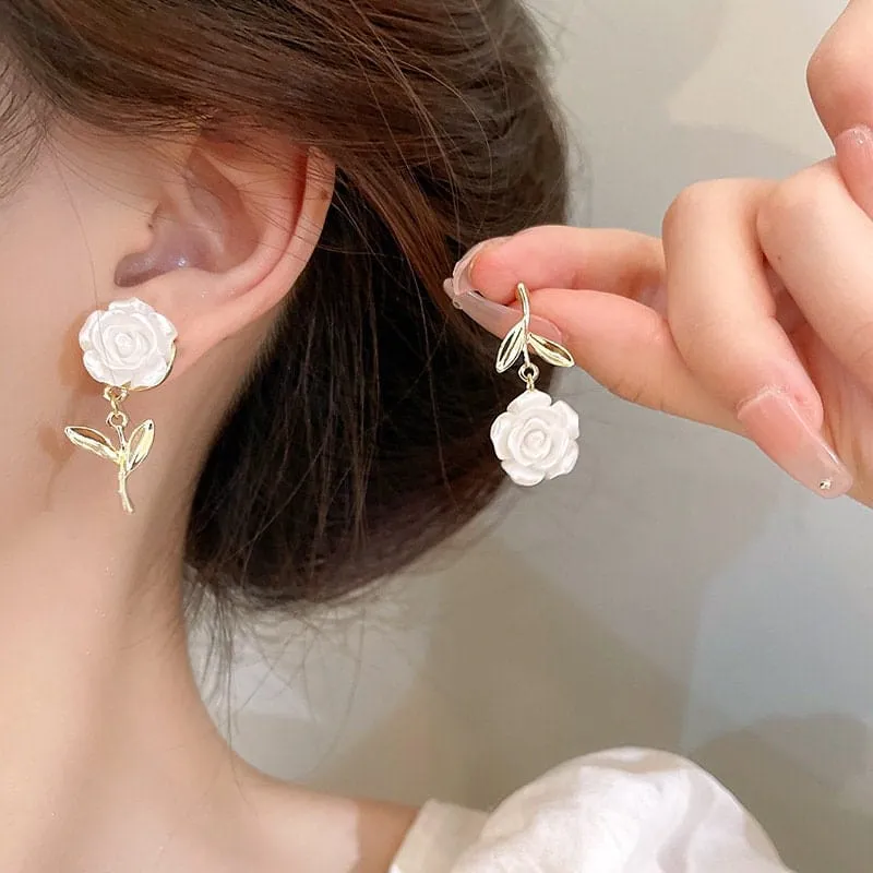 Sweet Resin White Flower Dangle Earrings