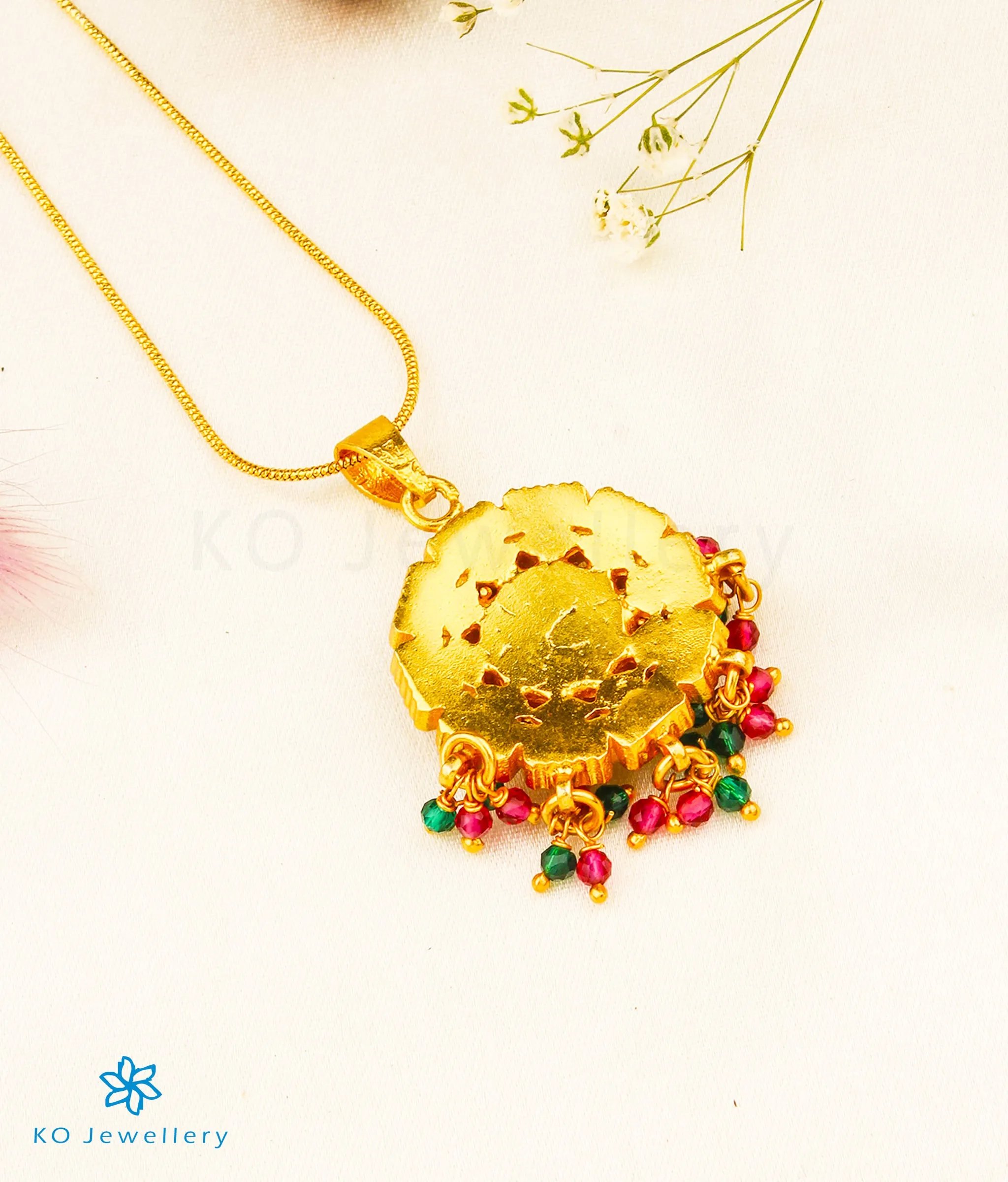 The Asmani Silver Kundan Pendant Set