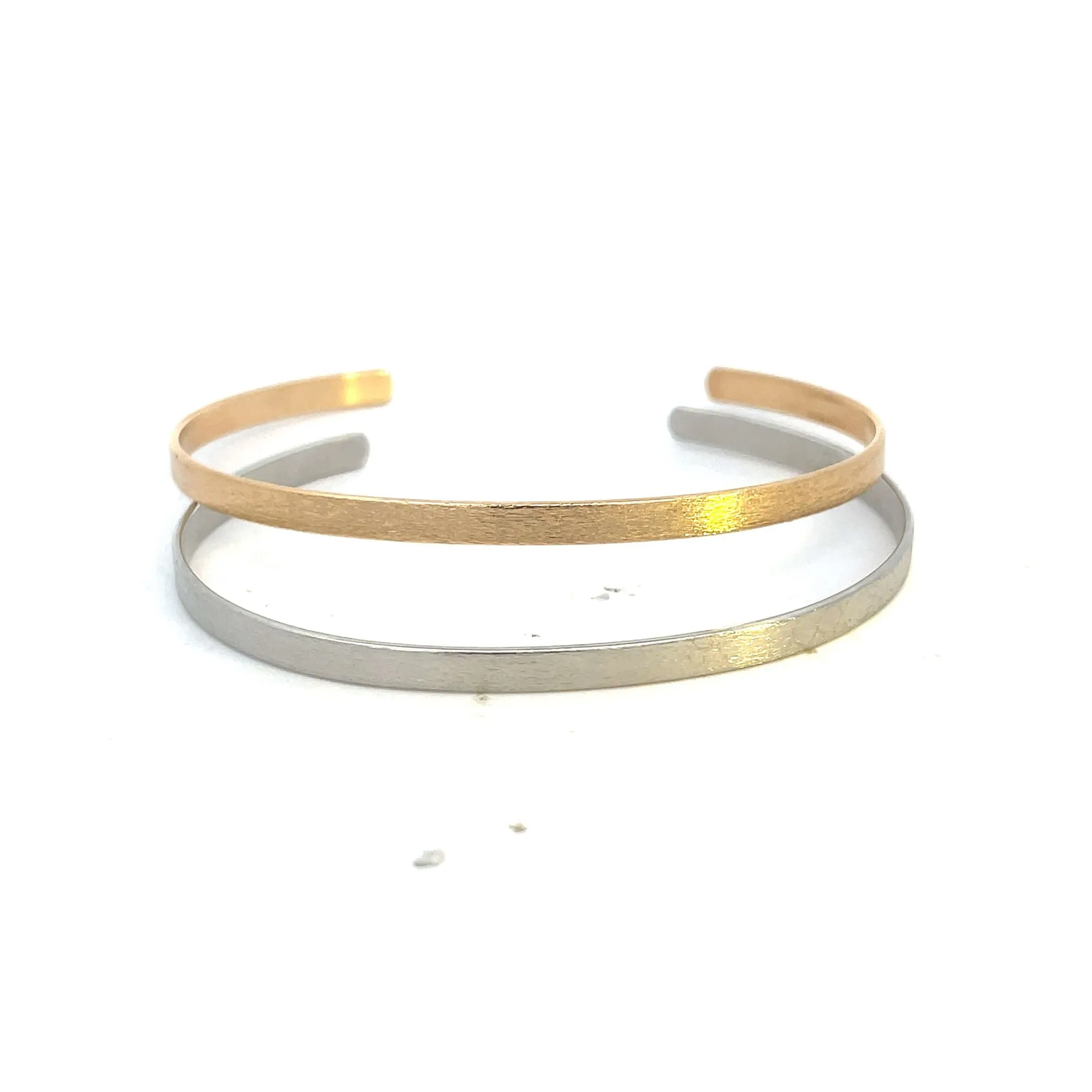 Thin Plain Bangle (B120)