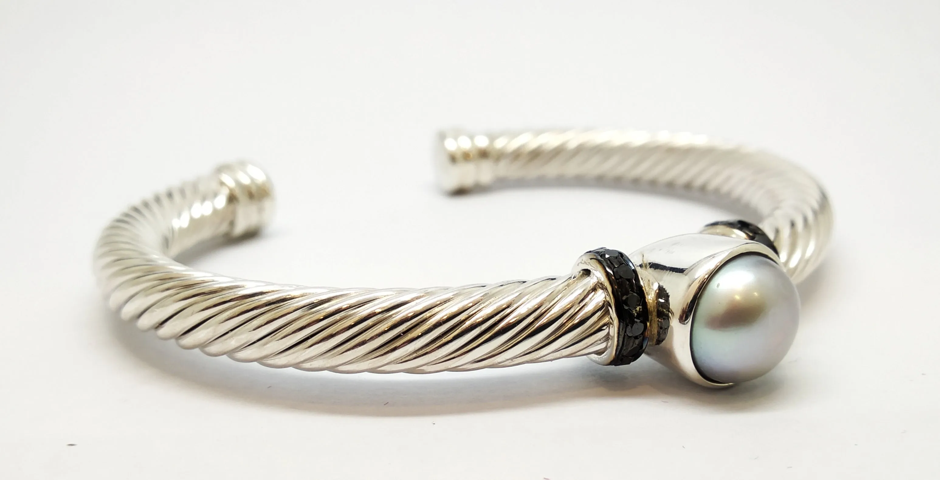 TWISTED ROPE WIRE BANGLE- BLACK  DIAMOND BNG-015